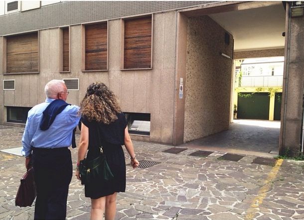 The courtyard at 16 Via Varese in Milano.